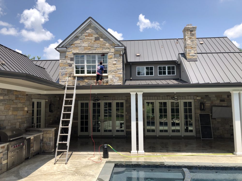 Slide of 1st Choice Softwash Solutions