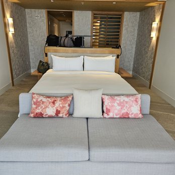Eden Roc Resort Miami Beach - Resorts Near Me - Miami Beach, Florida