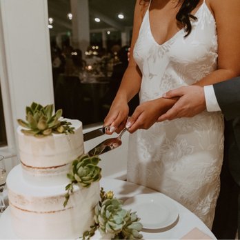 Simply Sweet Cakery - Wedding cake - Bakeries Near Me - Costa Mesa, California Simply Sweet Cakery - Wedding cake - Bakeries Near Me - Costa Mesa, California
