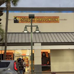 Spirit Halloween