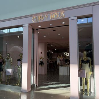 Curvy Hous - Our storefront - Women's Clothing Near Me - Arlington, Texas Curvy Hous - Our storefront - Women's Clothing Near Me - Arlington, Texas