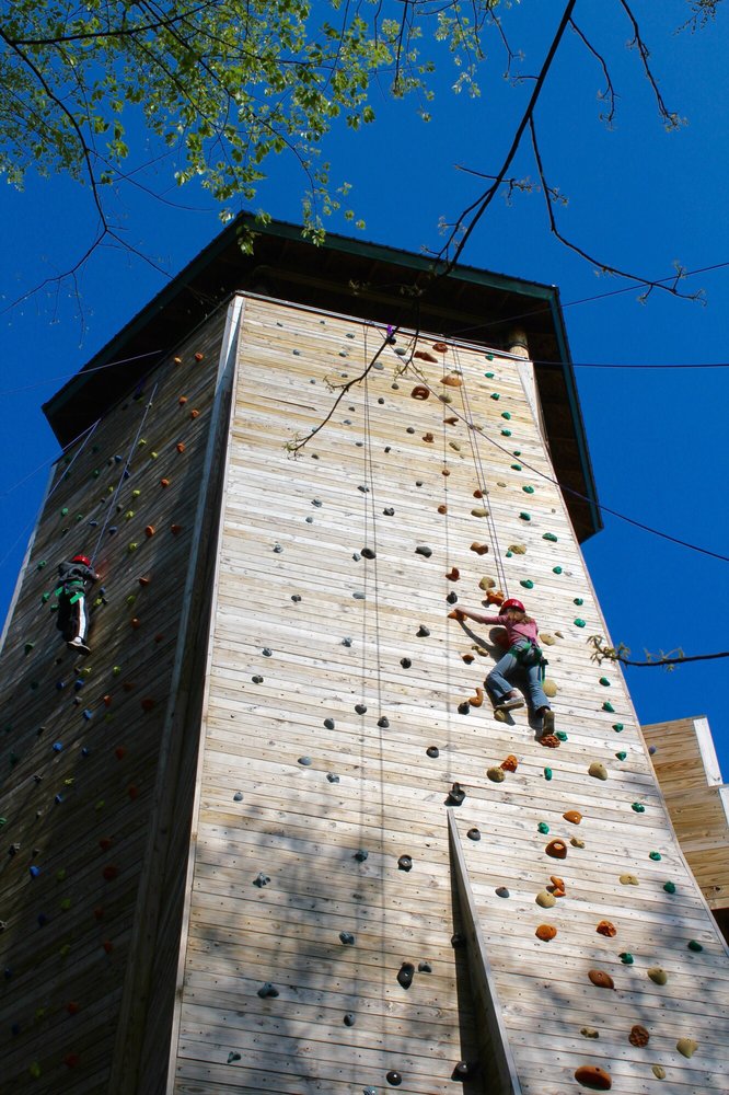 Five Pines Ministries Logo