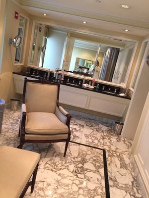 La Prairie Spa at The Ritz-Carlton New York, Central Park by null