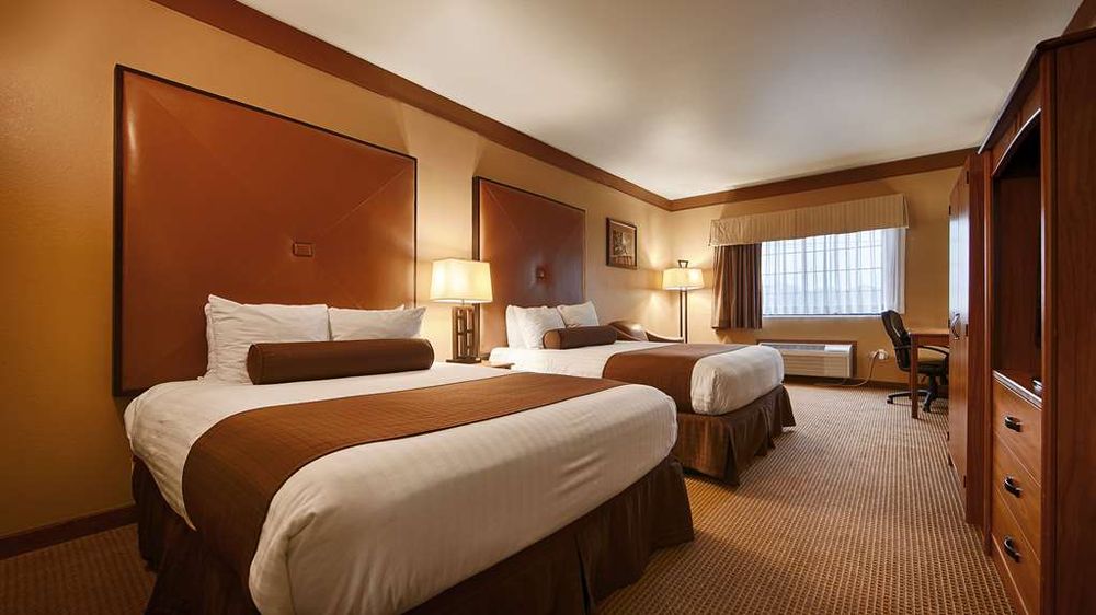 SURESTAY PLUS HOTEL BY BEST WESTERN BEEVILLE Updated June 2024 2001