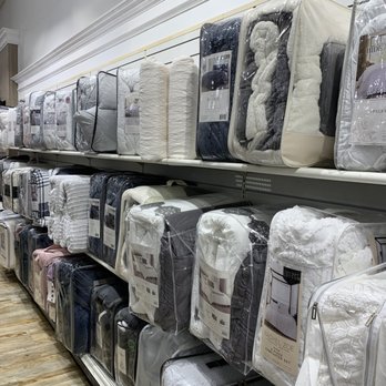 Home Goods - Bedding - Home Decor Near Me - Bloomfield Township, Michigan