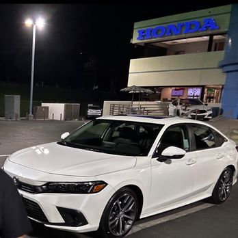 Solax Auto Tint - Aquarium before the tints - Car Window Tinting Near Me - Whittier, California Solax Auto Tint - Aquarium before the tints - Car Window Tinting Near Me - Whittier, California