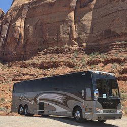 Le Bus - A recent trip down to Monument Valley with a local tour guide on a recent adventure.