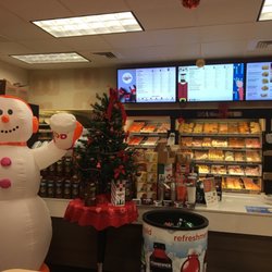 Dunkin' - Holiday inside