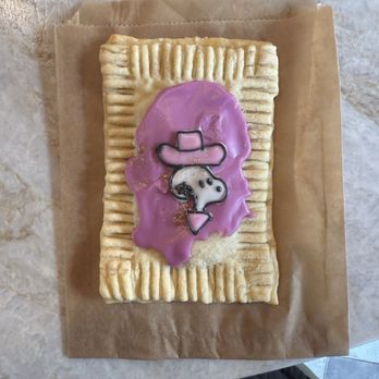Just What I Kneaded - Snoopy themed pastry - Vegan Near Me - Los Angeles, California Just What I Kneaded - Snoopy themed pastry - Vegan Near Me - Los Angeles, California
