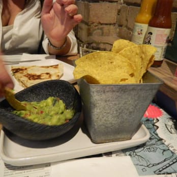 Wahaca - Guacamole and tortilla chips - Mexican Near Me - London, XGL Wahaca - Guacamole and tortilla chips - Mexican Near Me - London, XGL