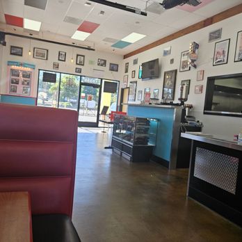 60's Cafe & Diner - Diners Near Me - Tualatin, Oregon 60's Cafe & Diner - Diners Near Me - Tualatin, Oregon