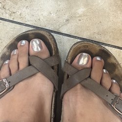 VIP Nails & Spa - Here's my "chrome" silver toe nails.