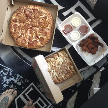 Zappy Pizza - Large Pepperoni pizza cheesy bread 10 hot wings - Pizza Near Me - Vista, California Zappy Pizza - Large Pepperoni pizza cheesy bread 10 hot wings - Pizza Near Me - Vista, California