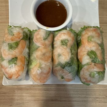 Pho Wynn - A5. Steamed Shrimp Spring Rolls - Vietnamese Near Me - Visalia, California