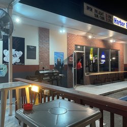 Harbor Bar - Outside