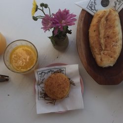 Quem Quer Pão 75