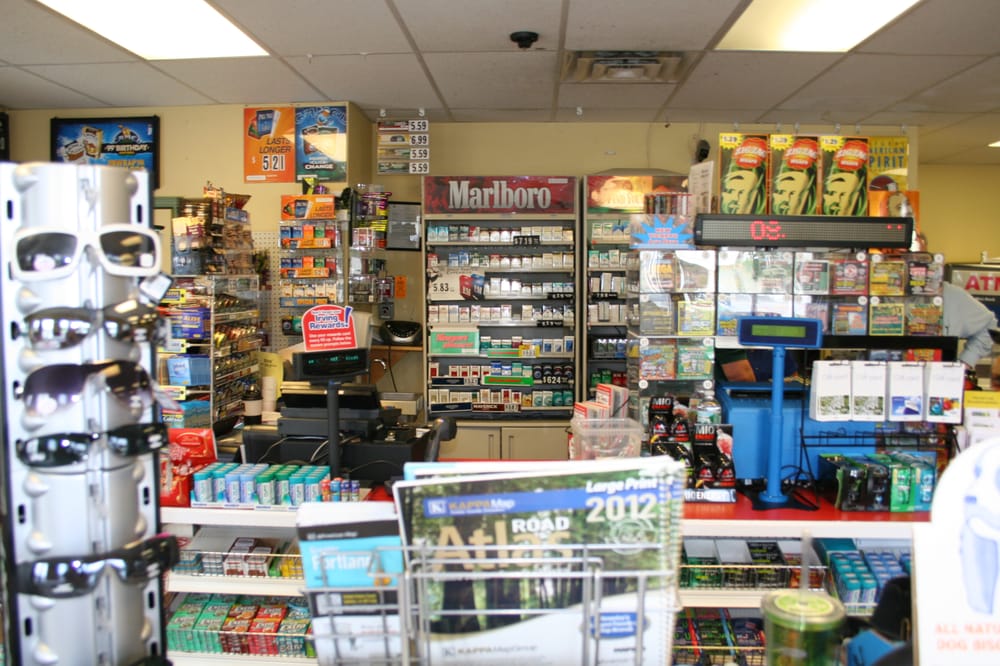 LIL MART Updated September 2024 12 Photos 746 Roosevelt Trl, Windham, Maine Gas Stations