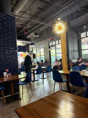 Platez Southern Kitchen & Cocktailz by null