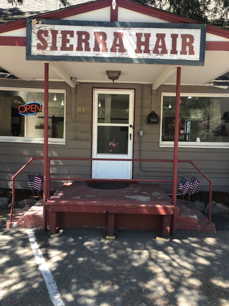 Sierra Hair Logo