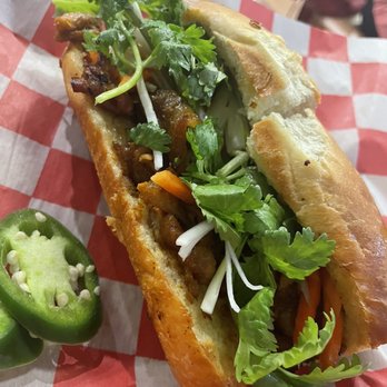 Fresh Bowl - Banh mi -grilled pork - Vietnamese Near Me - Austin, Texas