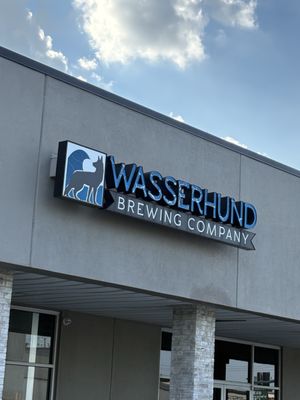 Wasserhund Brewing Company by null
