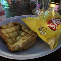 Cs Knotty Pine - Grilled cheese
