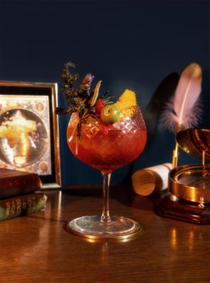 Old Wives' Tale by null