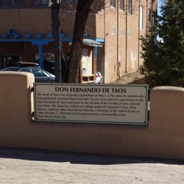 Taos Plaza