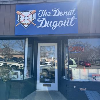 THE DONUT DUGOUT - Updated January 2026 - 114 Photos & 55 Reviews