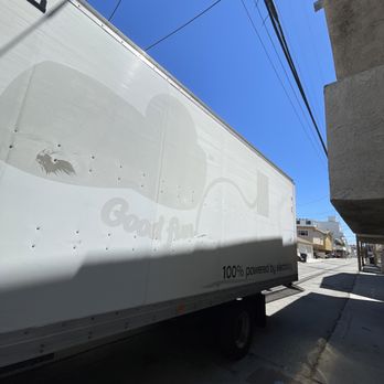 BZ Moving - Big truck they brought - Movers Near Me
