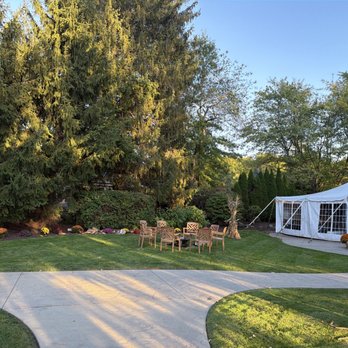 Welsh Field Inn - Outside fire pit area - American Near Me - Troy Twp, Ohio Welsh Field Inn - Outside fire pit area - American Near Me - Troy Twp, Ohio