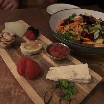 Catch 27 - Cheese board and salad - Southern Near Me - Saint Augustine, Florida Catch 27 - Cheese board and salad - Southern Near Me - Saint Augustine, Florida