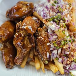 Wow! Wing House - Markham Special  (Honey Garlic Wings with Chili & Onion Fries) https://www.instagram.com/the.wanderin.foodie/