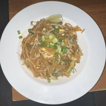 Bandung Indonesian Restaurant - Beef Pad Thai - Indonesian Near Me - Madison, Wisconsin Bandung Indonesian Restaurant - Beef Pad Thai - Indonesian Near Me - Madison, Wisconsin