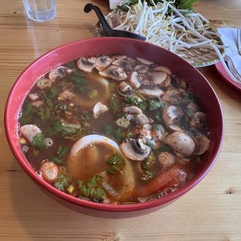 29 Bistro Pho X Thai - Tom yum noodle soup - Thai Near Me - Billerica, Massachusetts