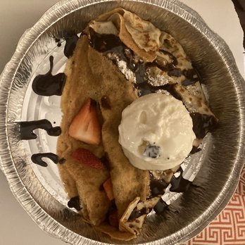 Chocolate SD - Strawberries and Chocolate Crepe Nutella and Granola Crepe - Coffee & Tea Near Me - San Diego, California