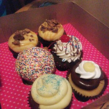 SmallCakes - Aurora - Cupcakes: Peanut Butter, Birthday Cake,  Chocolate Sundae, Red Velvet and Boston Cream Pie. - Cupcakes Near Me - Aurora, Illinois