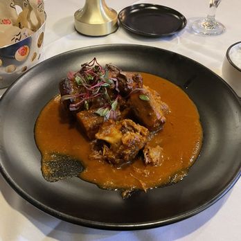 La Rosa Fine Cuban Cuisine - Rabo Encendido Monday Special (Oxtail) - Cuban Near Me - Miami, Florida La Rosa Fine Cuban Cuisine - Rabo Encendido Monday Special (Oxtail) - Cuban Near Me - Miami, Florida