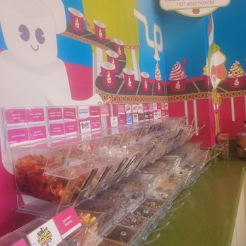 Menchie's Frozen Yogurt - Topping counter - Ice Cream & Frozen Yogurt Near Me - Burbank, California Menchie's Frozen Yogurt - Topping counter - Ice Cream & Frozen Yogurt Near Me - Burbank, California
