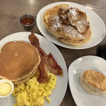 Kerbey Lane Cafe - Southwest - Breakfast Platter* Chicken & Pancakes Homemade Biscuit - American Near Me - Austin, Texas Kerbey Lane Cafe - Southwest - Breakfast Platter* Chicken & Pancakes Homemade Biscuit - American Near Me - Austin, Texas
