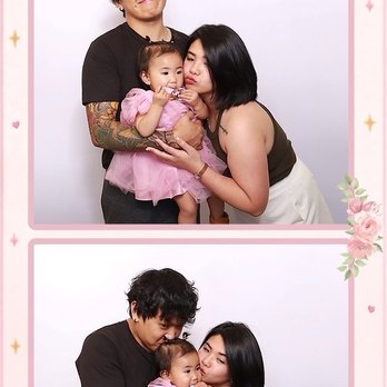 Reflected Photo Booth - Photo Booth Rentals Near Me Reflected Photo Booth - Photo Booth Rentals Near Me