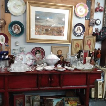 Antique Accents - Antiques Near Me - Minturn, Colorado Antique Accents - Antiques Near Me - Minturn, Colorado