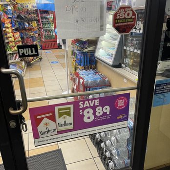 ARCO - Picture of hand written sign - Gas Stations Near Me - Santa Clara, California ARCO - Picture of hand written sign - Gas Stations Near Me - Santa Clara, California