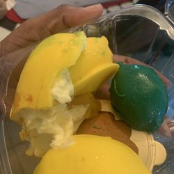 Chocolate Gallery - The mango and lime cream