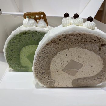 Motto Tea Cafe - Matcha Cake Roll and Earl Grey Cake Roll - Bubble Tea Near Me - San Gabriel, California