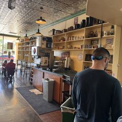 Erik's DeliCafe of Gilroy - Outlets - Interior