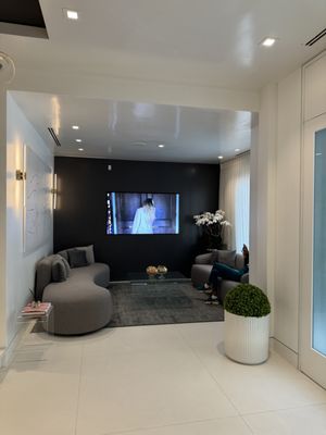 Simon Ourian, MD by null