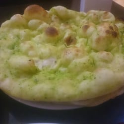 Paprika - Garlic naan