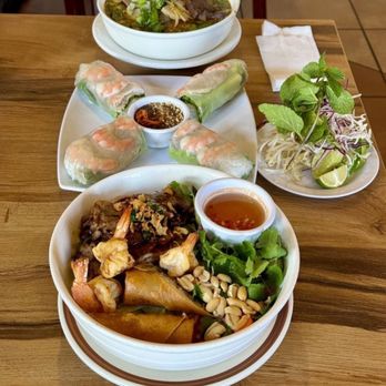 Pho Ivy - Pho C8. Rice Noodle Soup Combo - Vietnamese Near Me - Elk Grove, California Pho Ivy - Pho C8. Rice Noodle Soup Combo - Vietnamese Near Me - Elk Grove, California