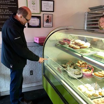 Glam Doll Donuts - Everyone has a favorite, and Mike Vekich has one picked out - Donuts Near Me - Minneapolis, Minnesota